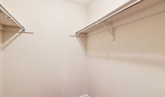1003 MASTLINE Dr, Annapolis, MD 21401