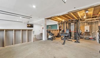 194 Hurricane Rd, Belmont, NH 03220
