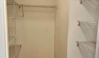 102 Wedgewood Cir, Belford, NJ 07718
