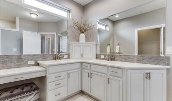 4936 N Prestwick Ave, Bel Aire, KS 67226