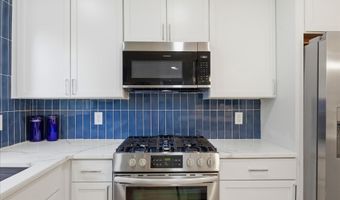3454 MARTHA CUSTIS Dr, Alexandria, VA 22302