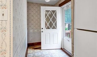 213 W 2nd St, Alma, MO 64001