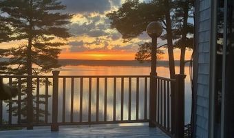 20 Eagle Point Rd, Bath, ME 04530