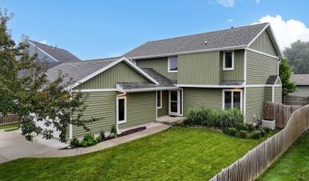 2516 White Oak Dr, Ames, IA 50014