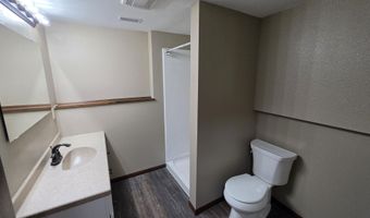 38608 129th St, Aberdeen, SD 57401