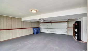 241 Valleyoak Ct, Ballwin, MO 63021