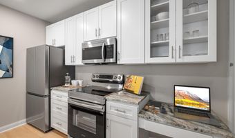 1601 CHERRY St 702, Philadelphia, PA 19102