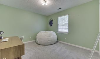 841 Country Ln, Indianapolis, IN 46217