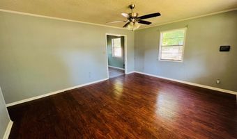 907 Fisher St, Beebe, AR 72012