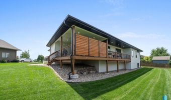 2820 E Daybreak Cir, Brandon, SD 57005