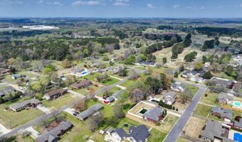 102 Stewart St, Albertville, AL 35950