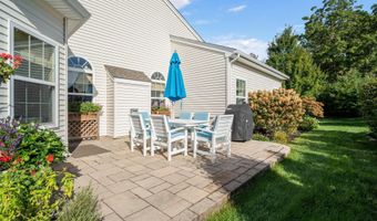 10 CHAPEL HILL Ct, Barnegat, NJ 08005