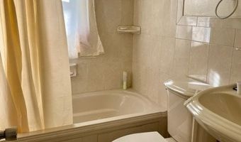 88-10 89th Ave, Woodhaven, NY 11421