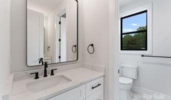1616 E 35th St, Charlotte, NC 28205