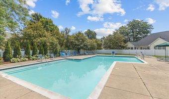 30 Eastman Farm Rd 30, Burlington, VT 05408