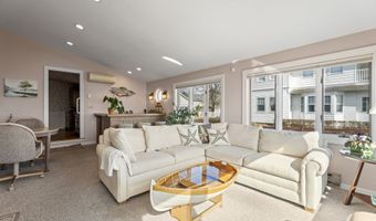 37 Seaview Ave, Branford, CT 06405