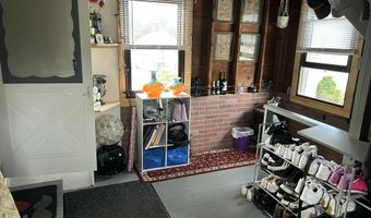 34 Sixth St, Auburn, ME 04210