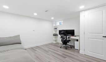 1230 HALL Ave, Abington, PA 19001