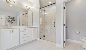821 GREENWICH Dr, Ambler, PA 19002