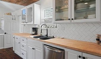 140 SE 4th St, Bend, OR 97702