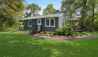 94 Maxson Hill Rd, Hopkinton, RI 02804