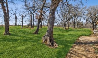 803 Lakewood Dr, Alvarado, TX 76009