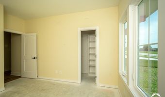 1018 Bluestem Cir, Baldwin City, KS 66006