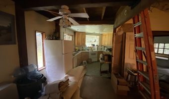 134 Nature Ln, Arcata, CA 95521