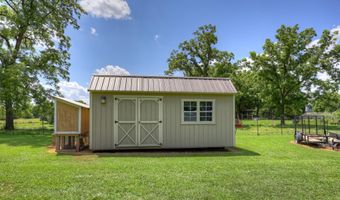 1426 E State Line Rd, Baxter Springs, KS 66713