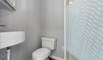 1821 Myersville Rd, Akron, OH 44312