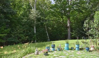 26 Woodland Dr, Barre, VT 05641