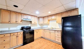 196 Angell Rd 1, Lincoln, RI 02865