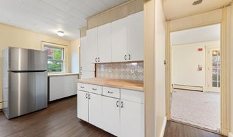 28 Central Sq, Bristol, NH 03222