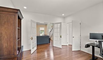 43878 CAMELLIA St, Ashburn, VA 20147