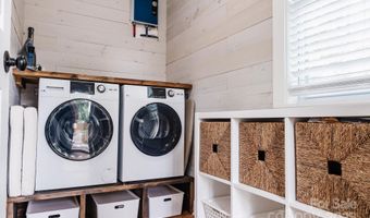 2230 Markham Ct, Charlotte, NC 28205