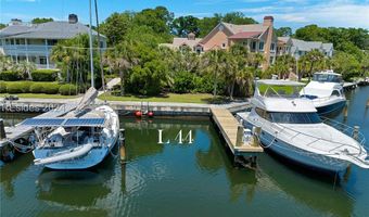 44 Sparwheel Ln, Hilton Head Island, SC 29926