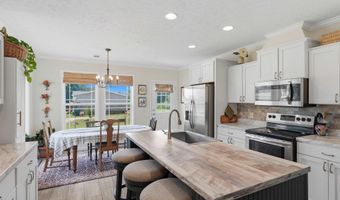 953 Briarwood Dr, Arab, AL 35016