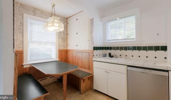 1081 WYNNWOOD Rd, Abington, PA 19001