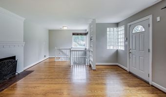 8617 LYNBROOK Dr, Bethesda, MD 20814