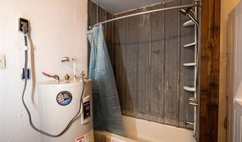 10450 County Road 1490 Rd, Ada, OK 74820