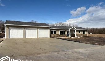 113 S Oaks Dr, Algona, IA 50511