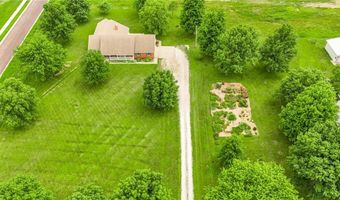315 E High St, Baldwin City, KS 66006