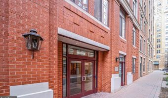 1201 N GARFIELD St 202, Arlington, VA 22201