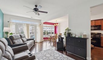 42227 CANARY GRASS Sq, Aldie, VA 20105