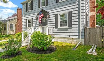 7 Florence Ave, Newport, RI 02840