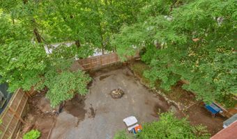 21 Laurel Ave, Auburn, ME 04210