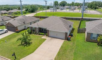 221 Regency Dr, Barling, AR 72923