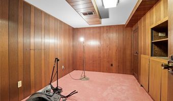 2943 NE Walnut Rd, Avondale, MO 64117