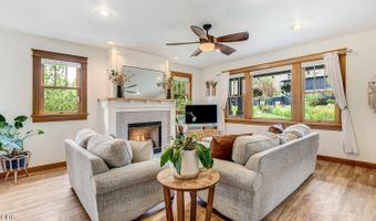 157 NW Black Hawk Ave, Bend, OR 97703
