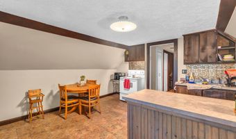 21 Laurel Ave, Auburn, ME 04210